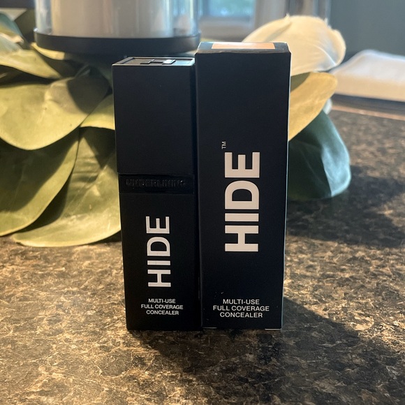 HIDE - Concealer, color Light Beige! 💕 - Picture 2 of 4